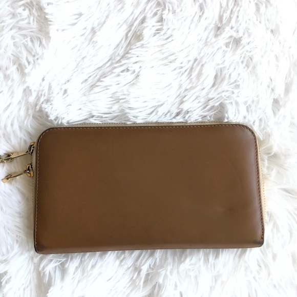 Chloe Brown Wallet - Picture 2 of 16